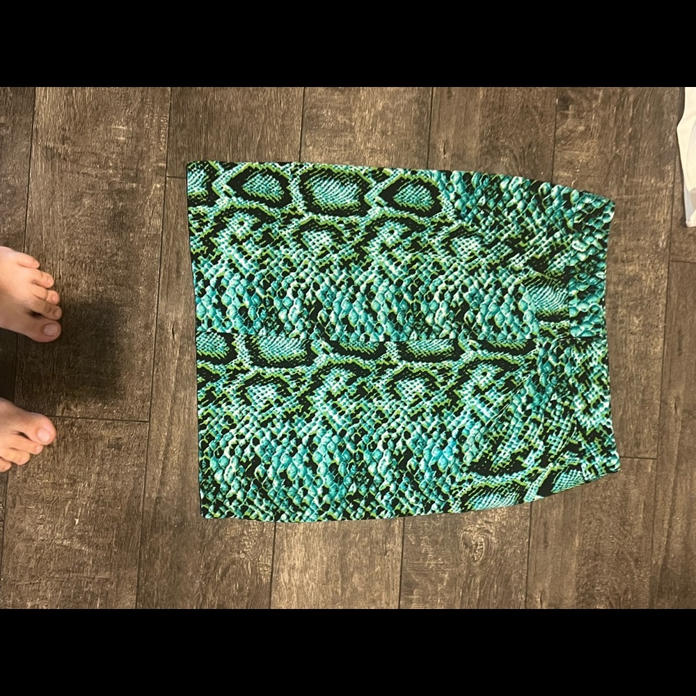 Skirt - Picture 5 of 6